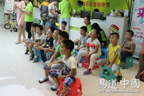 易道家长训练营，解决幼升小的困惑