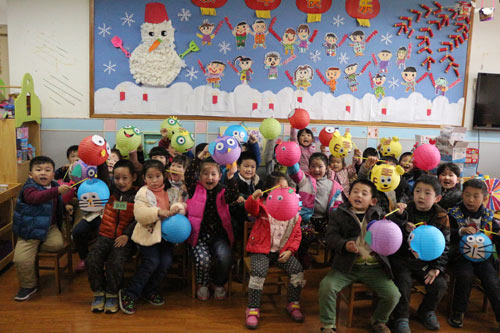 易道教育走进长江路幼儿园——手绘灯笼迎新年