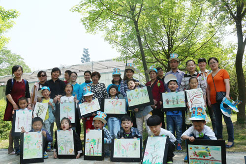 我是小小绘画家——易道旗舰校绘画学员外景写生